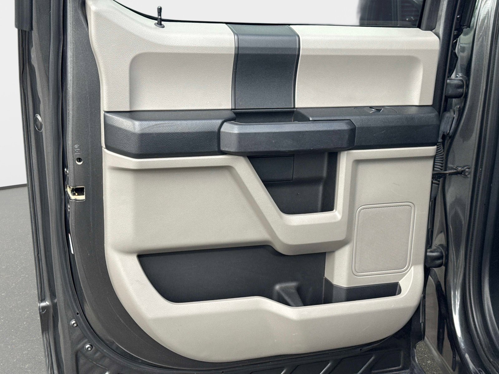 Used 2020 Ford F150 XL w/ Equipment Group 101A Mid image 13