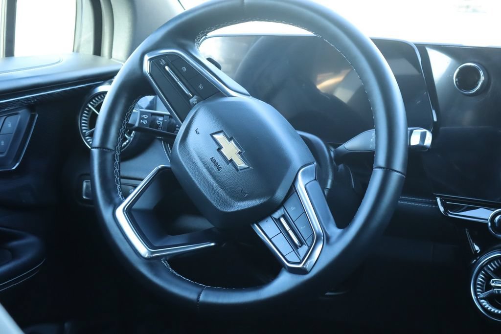 Used 2024 Chevrolet Blazer EV LT AWD/4WD image 27