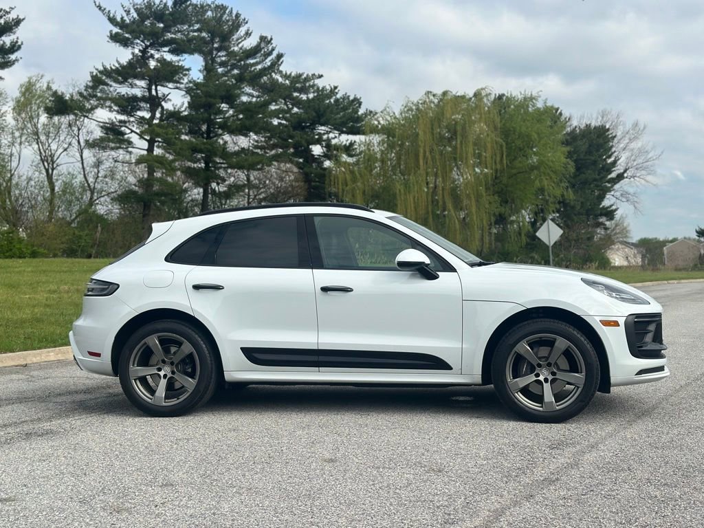 Used 2023 Porsche Macan AWD/4WD image 8
