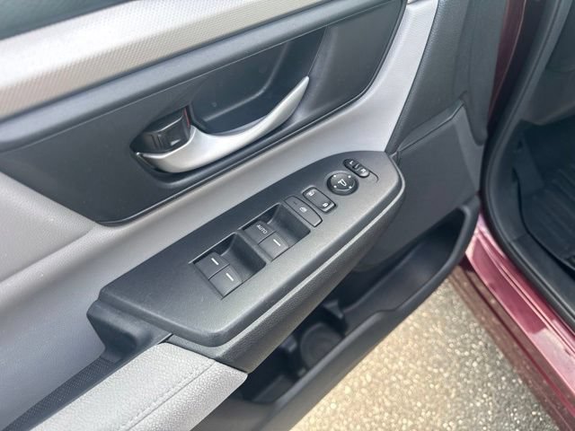 Certified 2017 Honda CR-V LX image 22