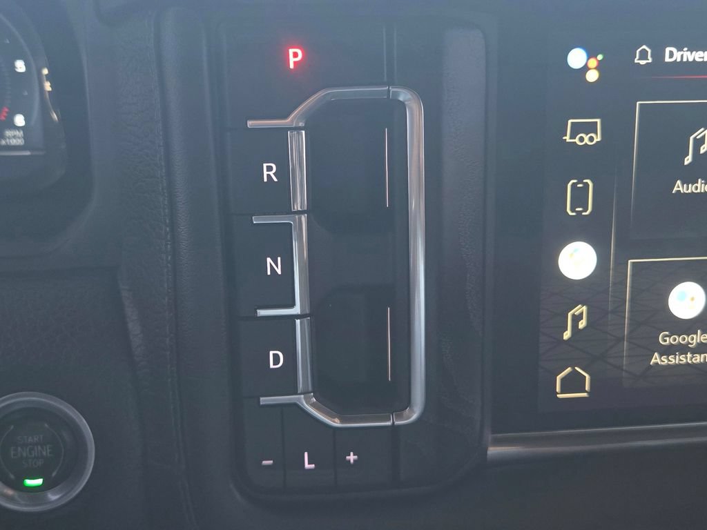 Used 2022 GMC Yukon Denali RWD image 30