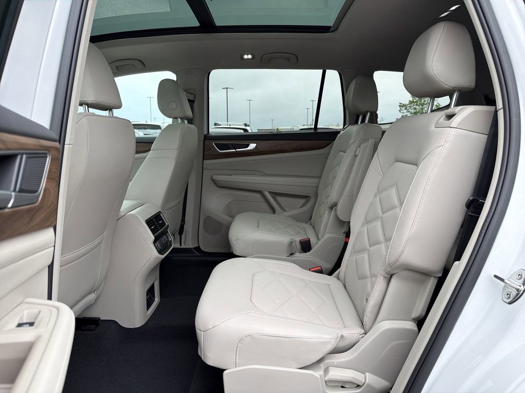New 2026 Volkswagen Atlas SE FWD image 13