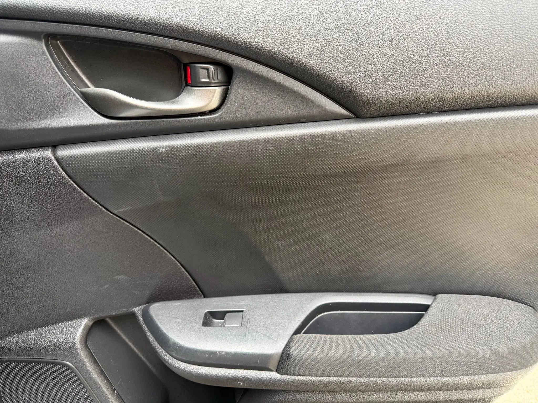 Used 2017 Honda Civic Sport image 11