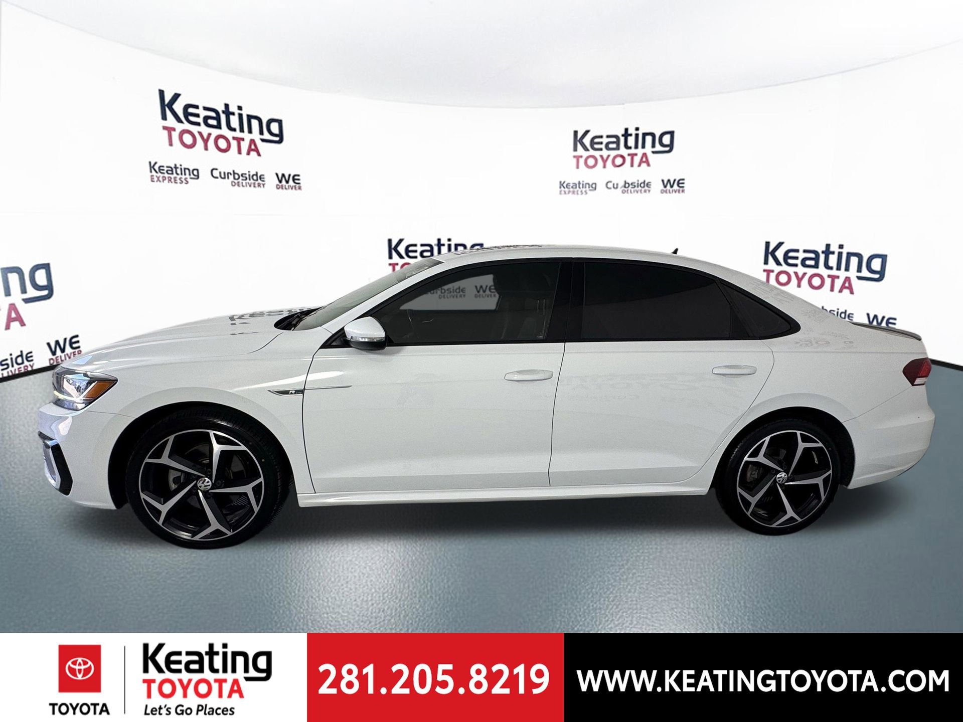 Used 2022 Volkswagen Passat 2.0T R-Line image 8