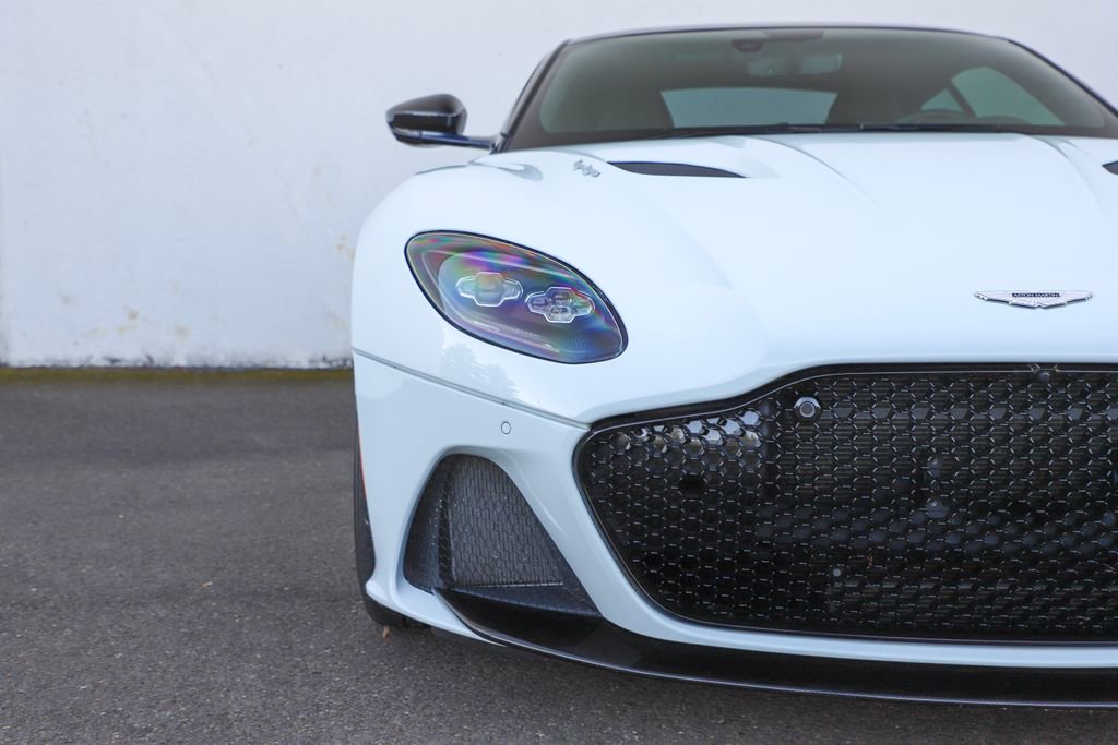 Used 2019 Aston Martin DBS Superleggera RWD image 18