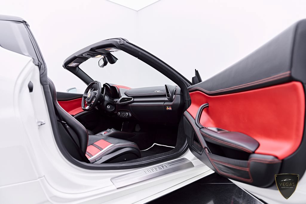 Used 2014 Ferrari 458 Spider RWD image 42