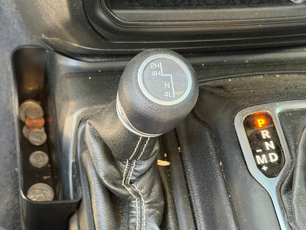 Used 2020 Jeep Gladiator Overland AWD/4WD image 15
