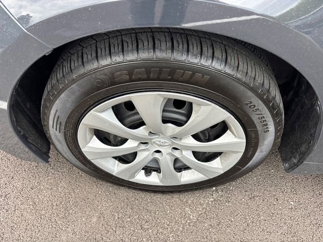 Used 2024 Toyota Corolla LE FWD image 33