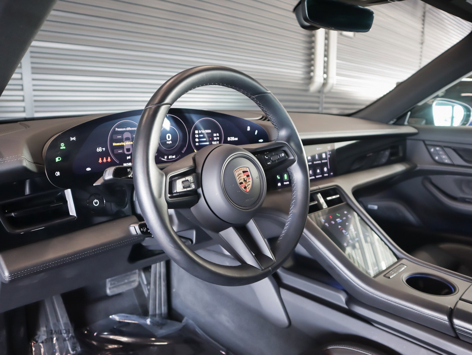 Certified 2024 Porsche Taycan image 4