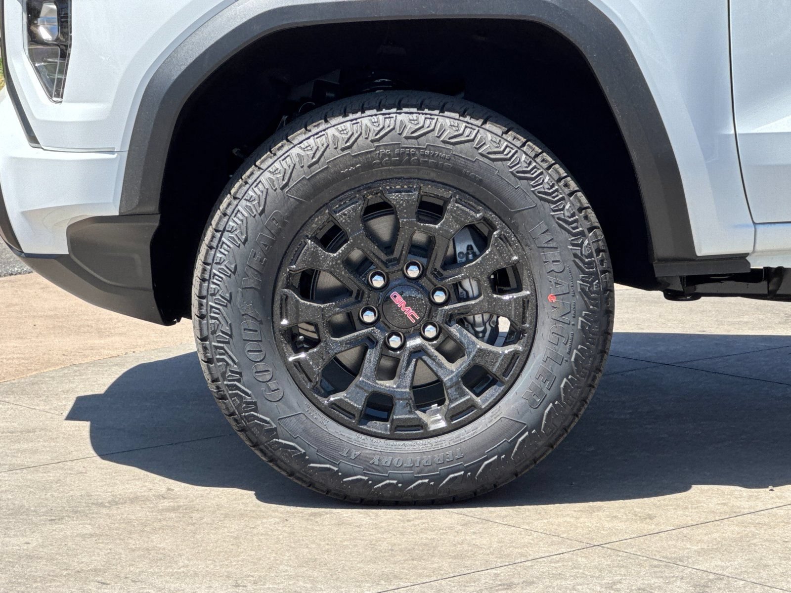 New 2026 GMC Canyon Elevation w/ Technology Package RWD image 23