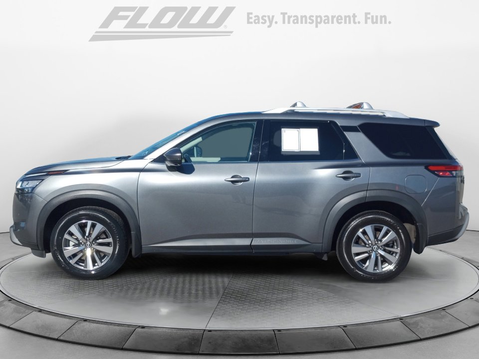 Used 2022 Nissan Pathfinder SL w/ Cargo Package image 5