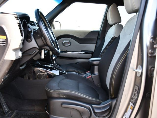 Used 2015 Kia Soul + w/ Audio Package FWD image 16