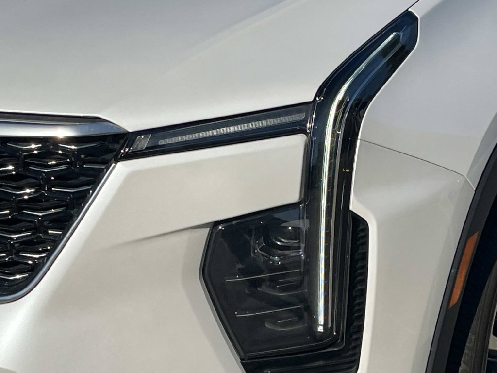 Certified 2024 Cadillac XT4 Premium Luxury AWD/4WD image 9