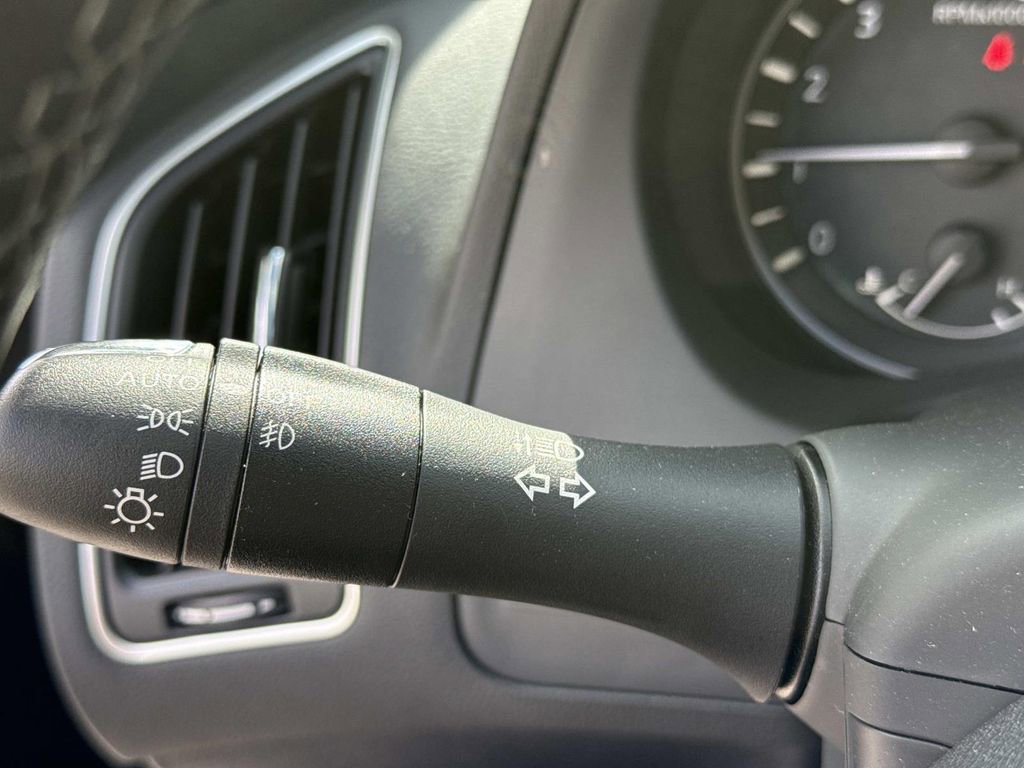 Used 2023 INFINITI Q50 Luxe AWD/4WD image 23