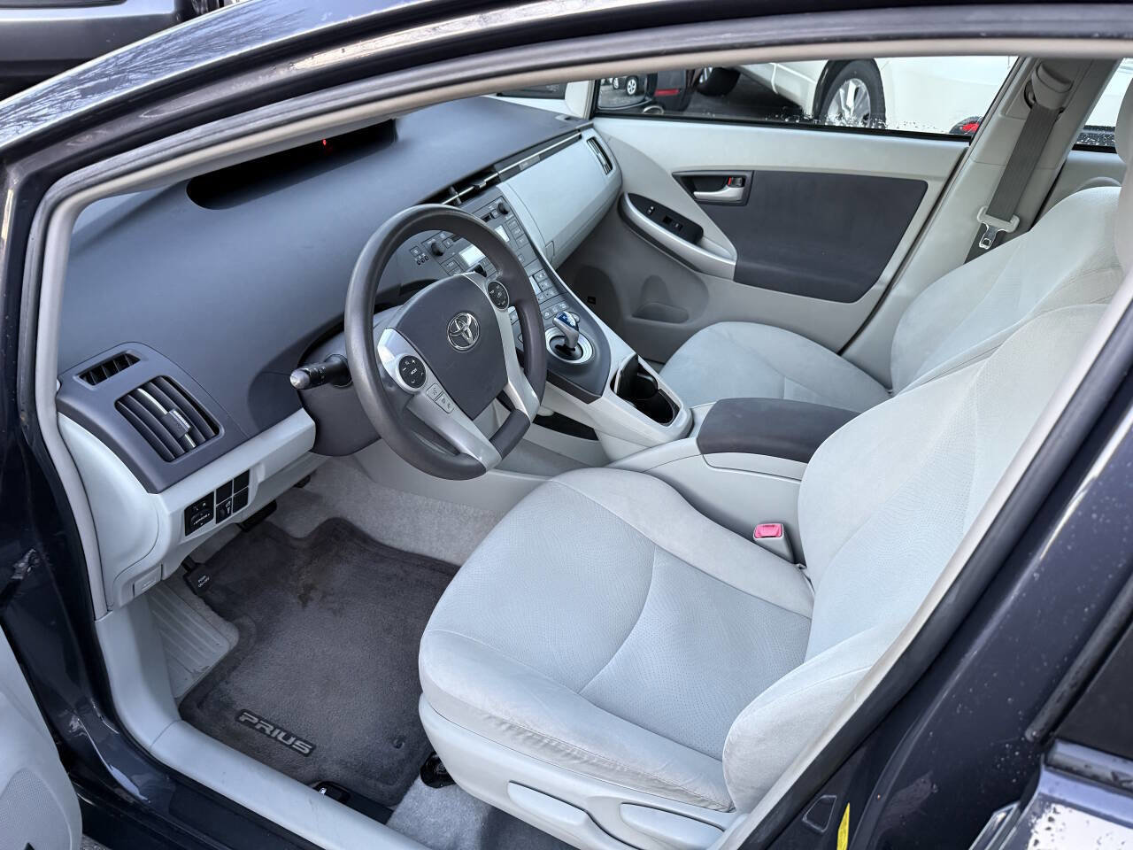 Used 2010 Toyota Prius Three FWD image 22