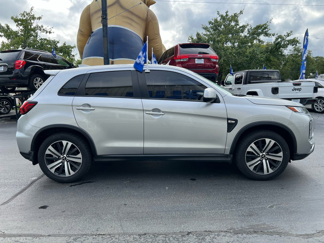 Used 2021 Mitsubishi Outlander Sport ES image 6