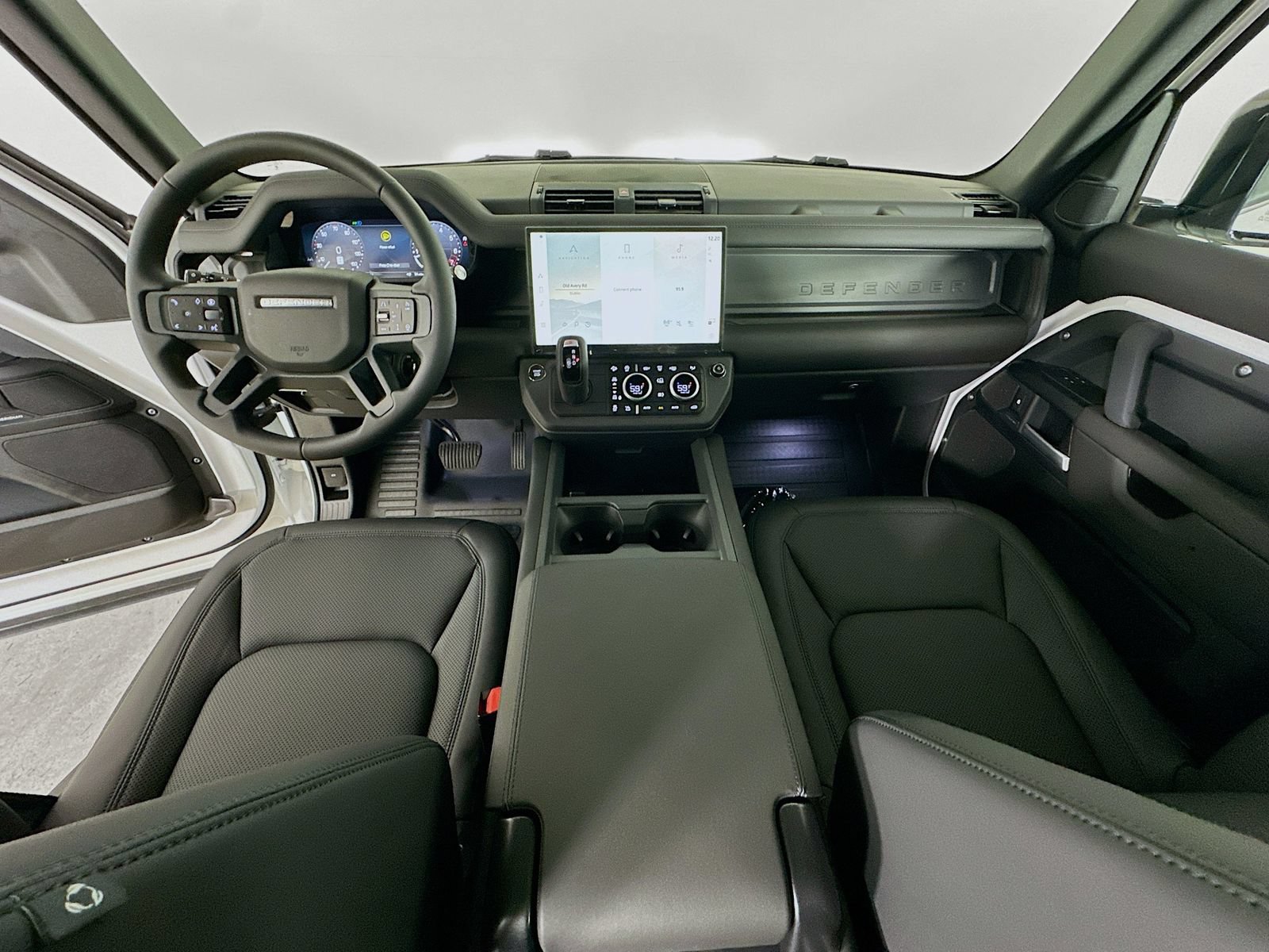 Used 2026 Land Rover Defender 110 S AWD/4WD image 15