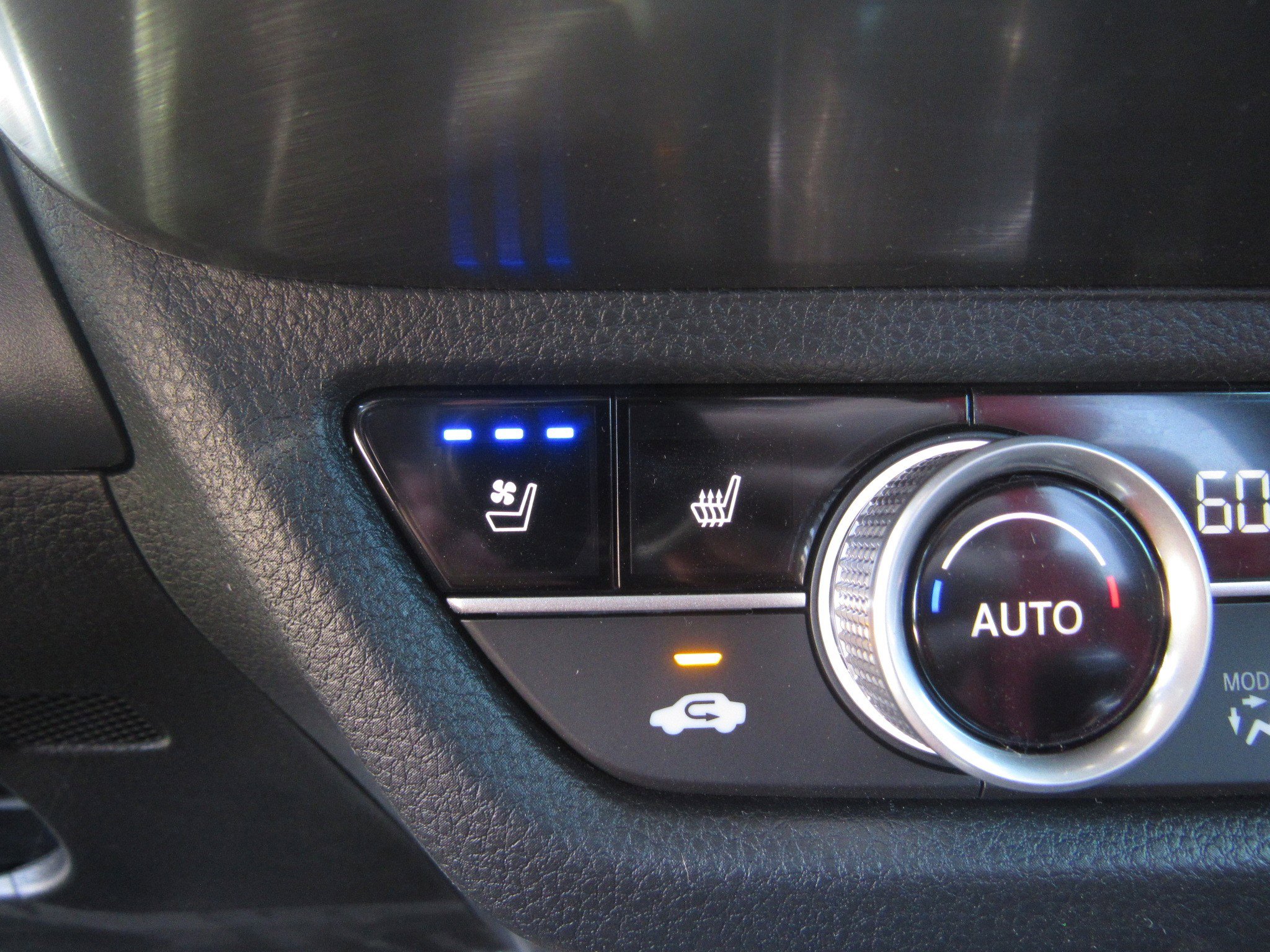 Certified 2025 Acura ADX A-Spec image 24