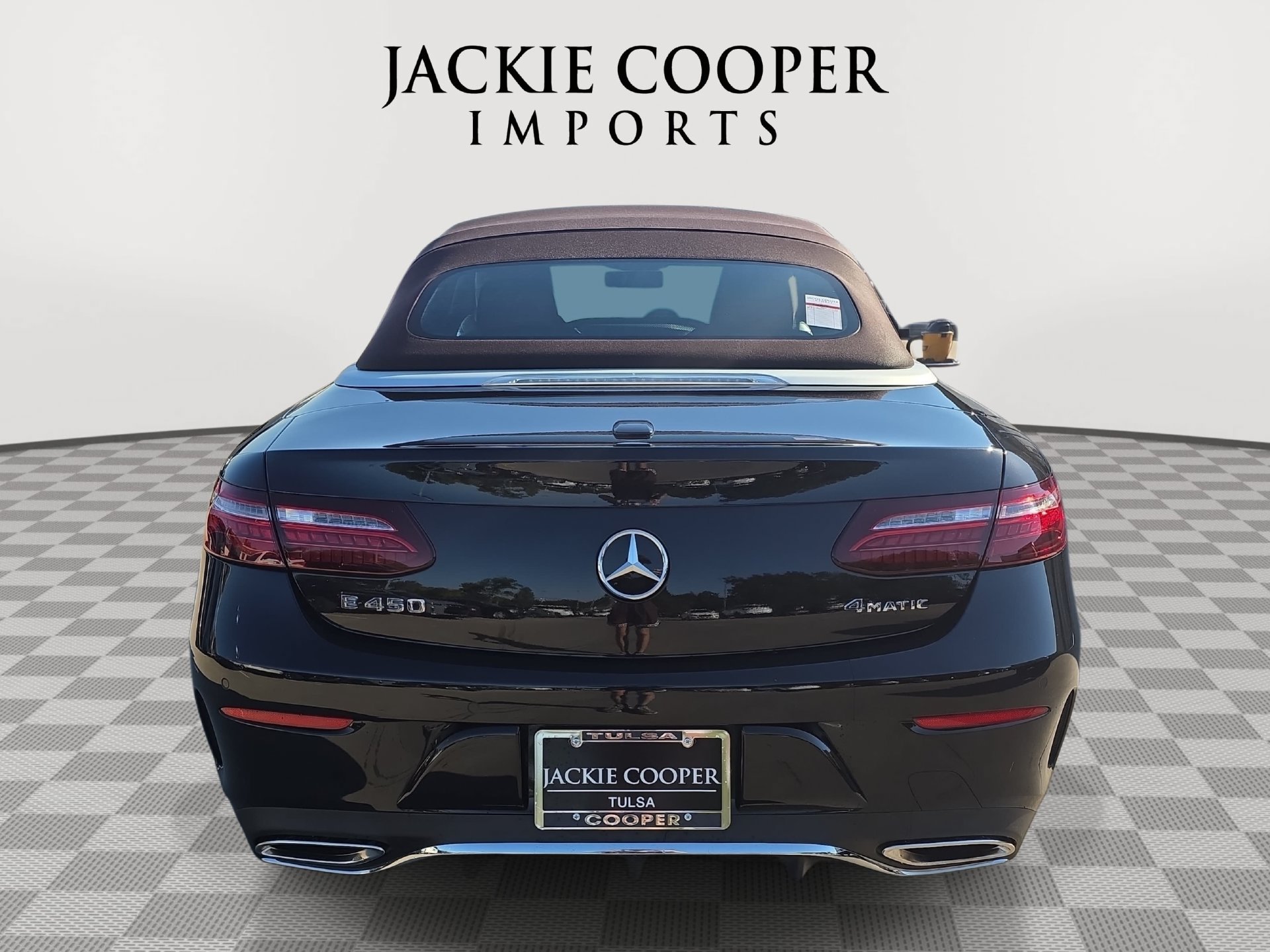 Used 2023 Mercedes-Benz E 450 4MATIC Cabriolet image 6
