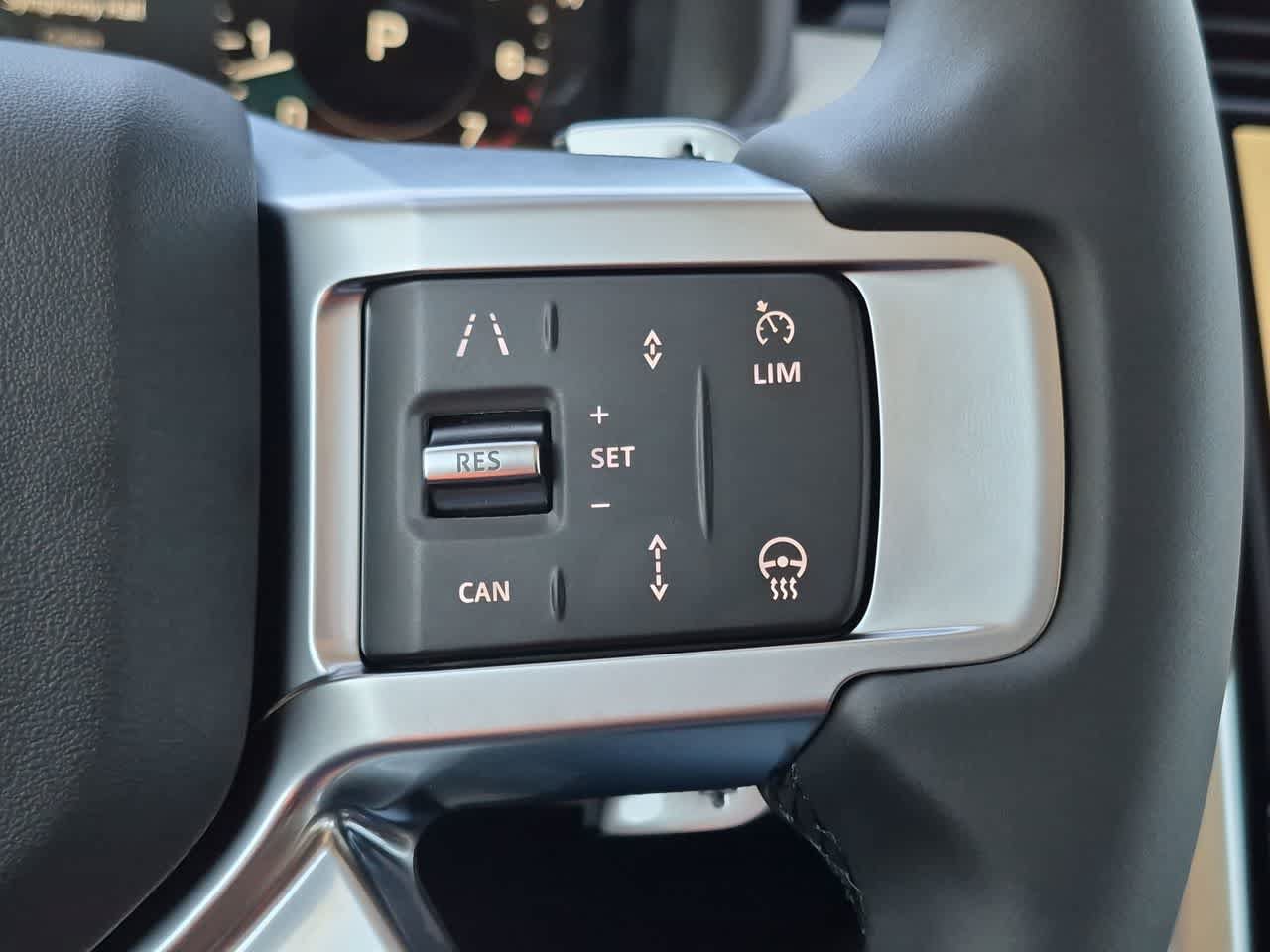 New 2026 Land Rover Discovery S AWD/4WD image 27