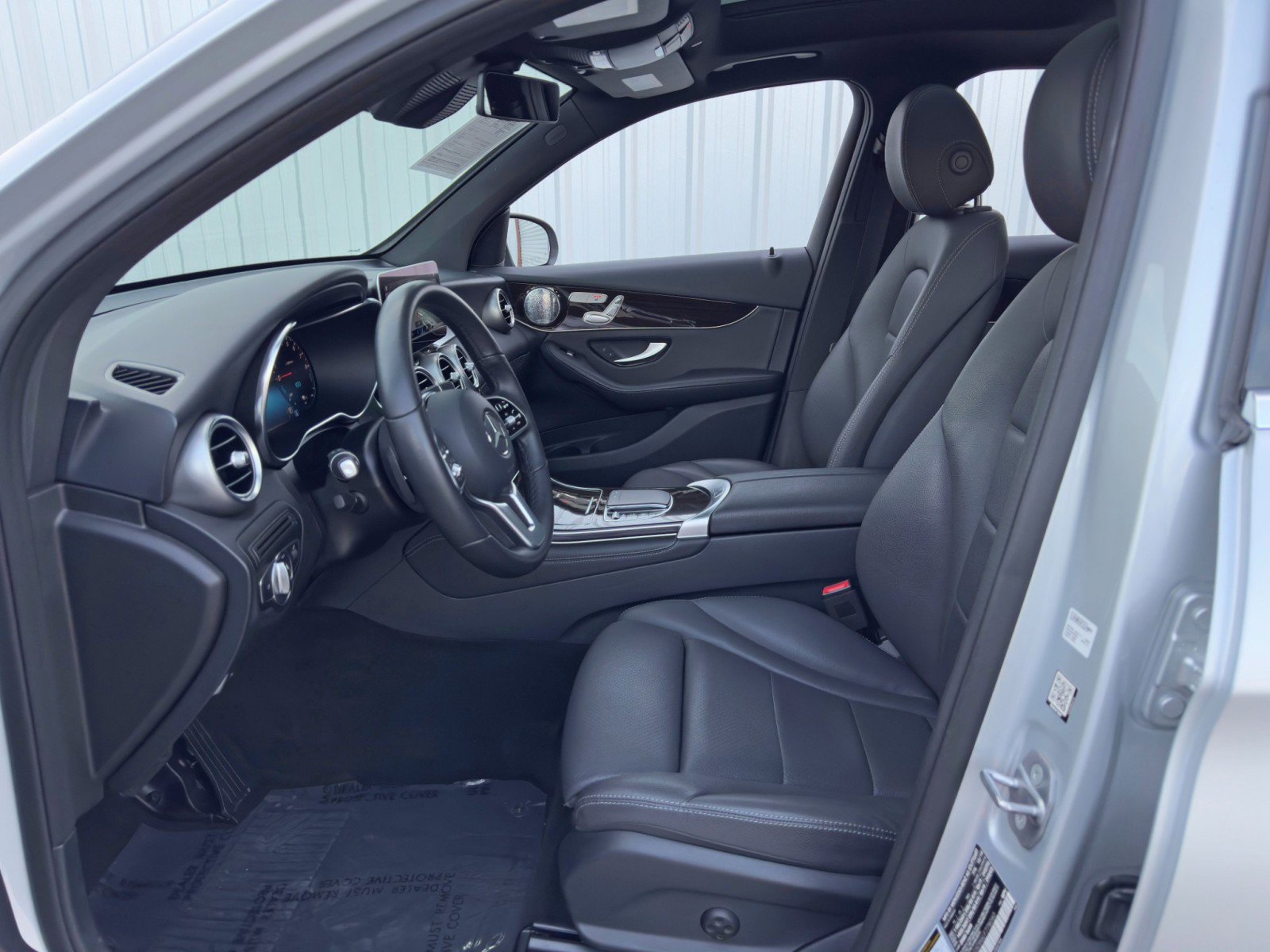 Used 2020 Mercedes-Benz GLC 350e 4MATIC image 16