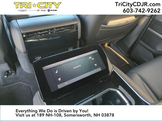 Used 2023 Jeep Grand Wagoneer Series III w/ Quick Order Packagew 28T image 30