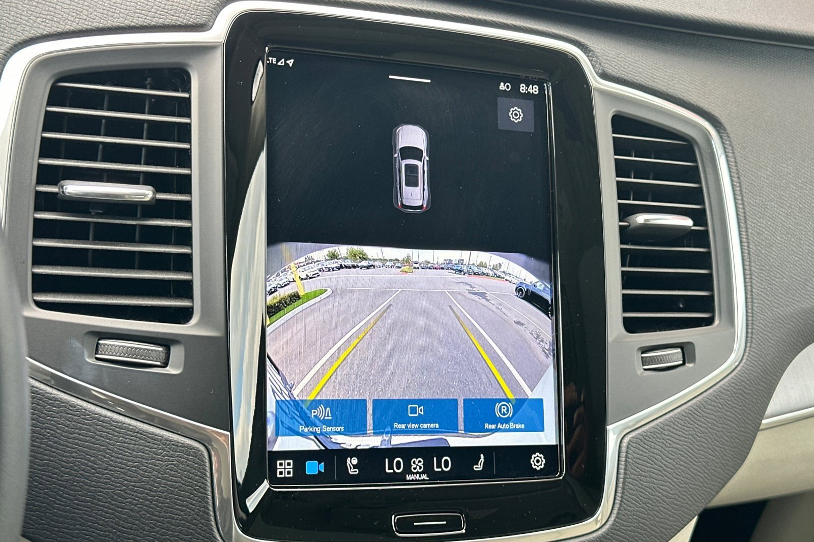 Certified 2025 Volvo XC90 B5 Core w/ Protection Package Premier image 23