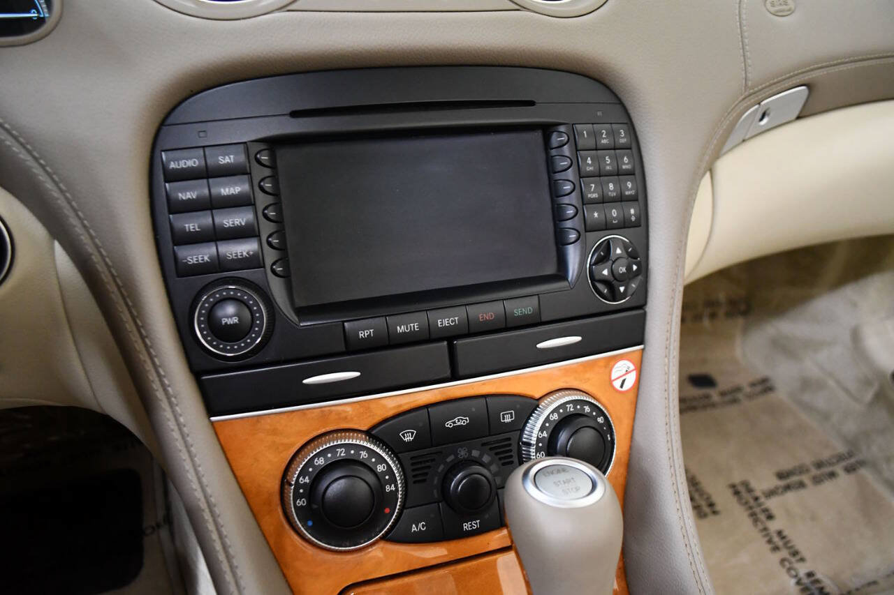 Used 2007 Mercedes-Benz SL 550 image 15