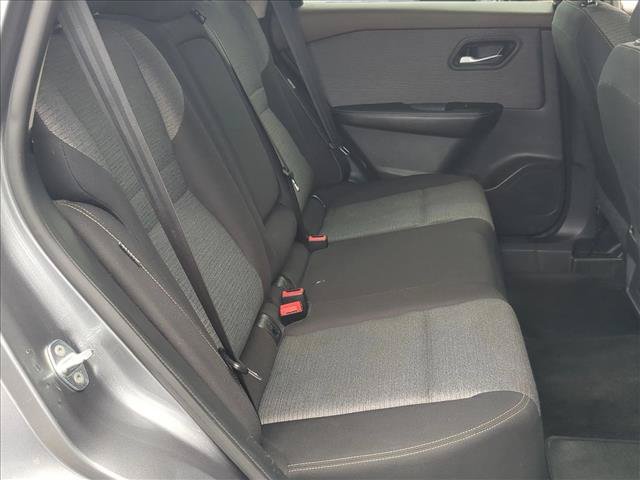 Used 2023 Nissan Rogue SV AWD/4WD image 18