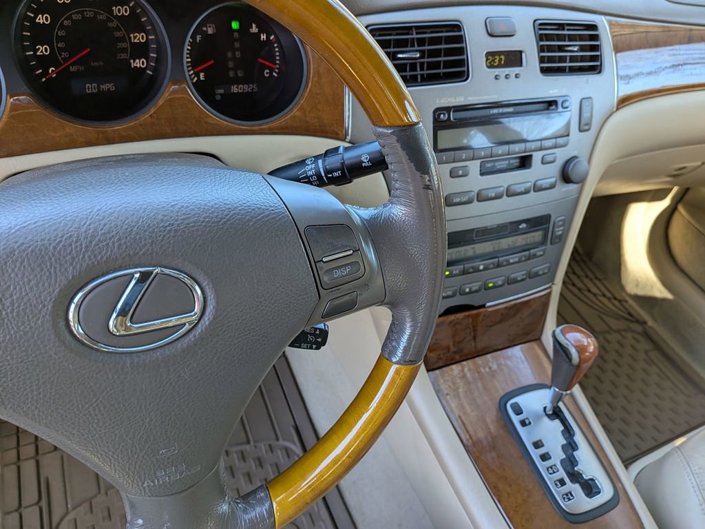 Used 2005 Lexus ES 330 image 11