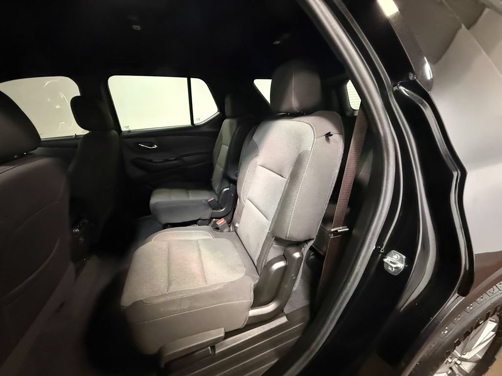 Used 2023 Chevrolet Traverse LT AWD/4WD image 8