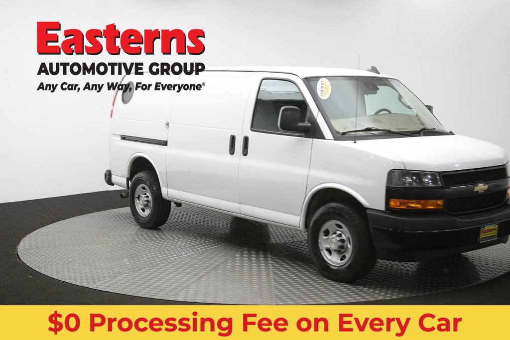 Used 2021 Chevrolet Express 3500 w/ Driver Convenience Package RWD image 45