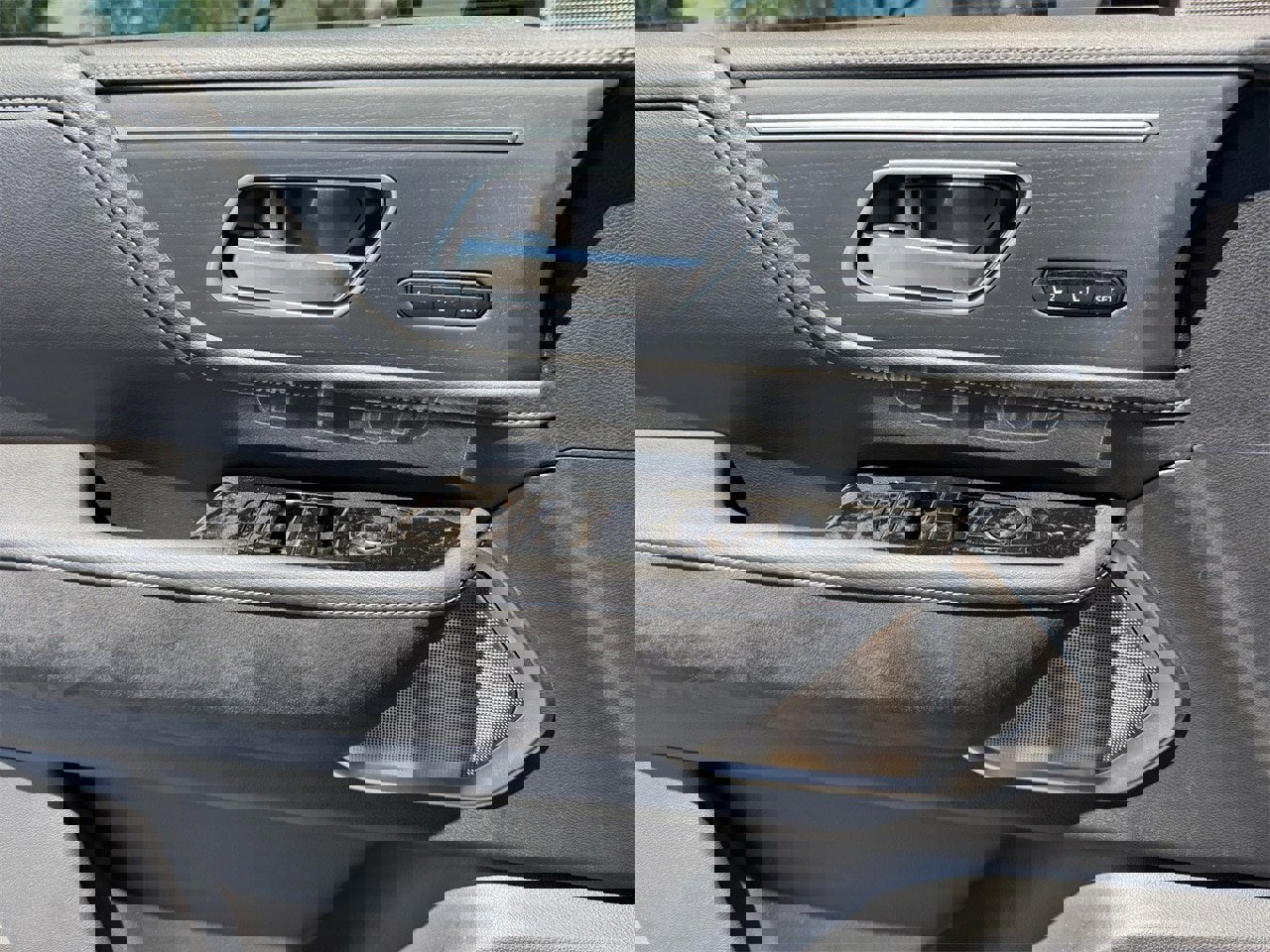 New 2025 INFINITI QX80 Sensory w/ Exterior Package image 18