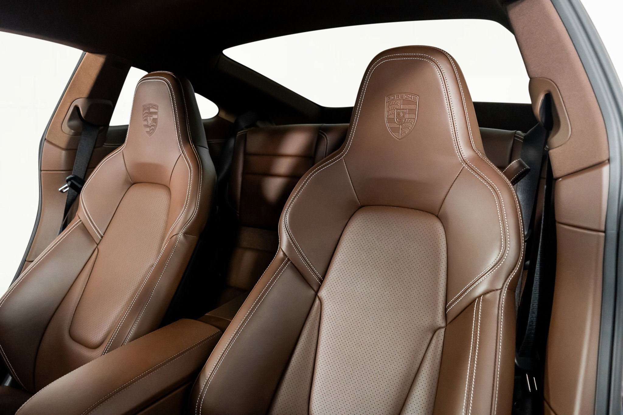 Used 2024 Porsche 911 Carrera 4 GTS image 3