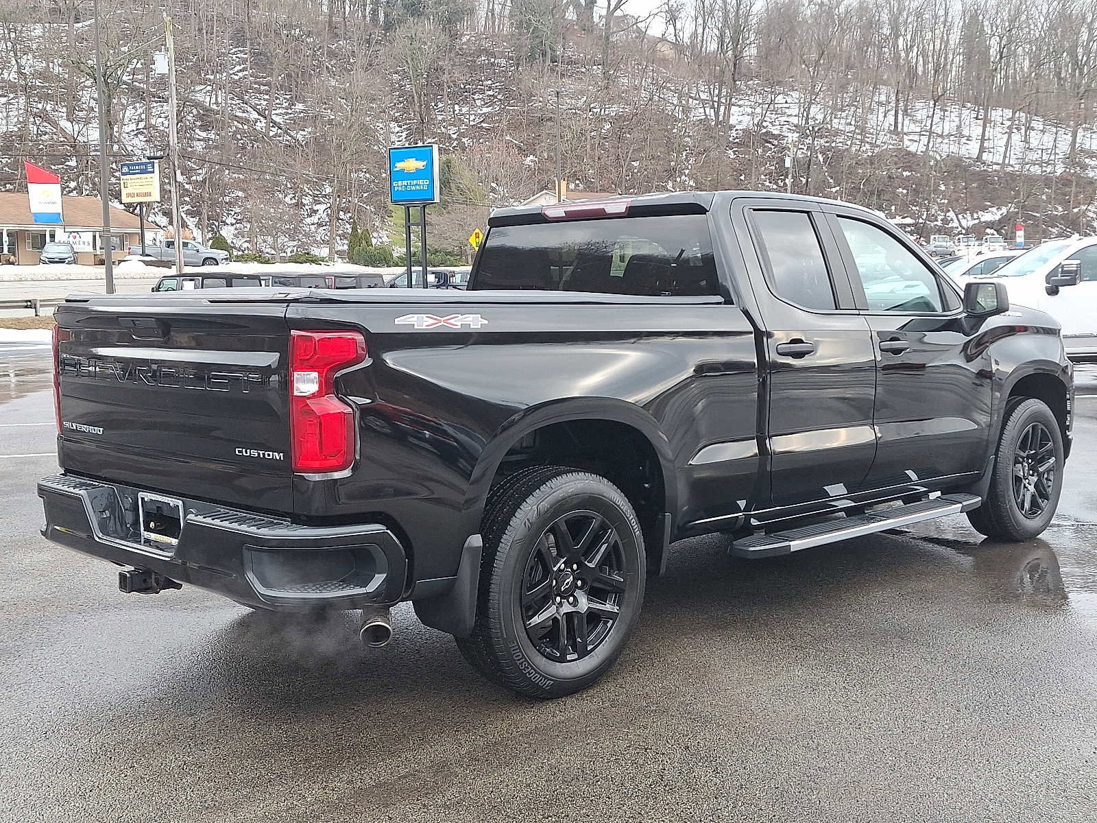 Used 2020 Chevrolet Silverado 1500 Custom w/ Custom Value Package image 6