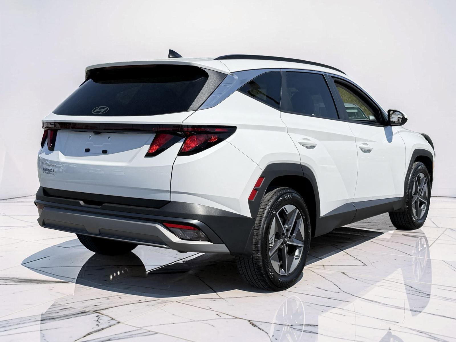 Certified 2025 Hyundai Tucson SEL image 3