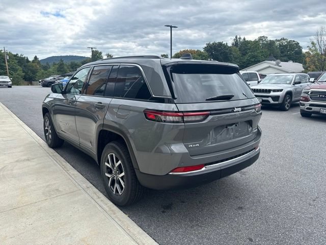 New 2027 Jeep Grand Cherokee Laredo AWD/4WD image 4