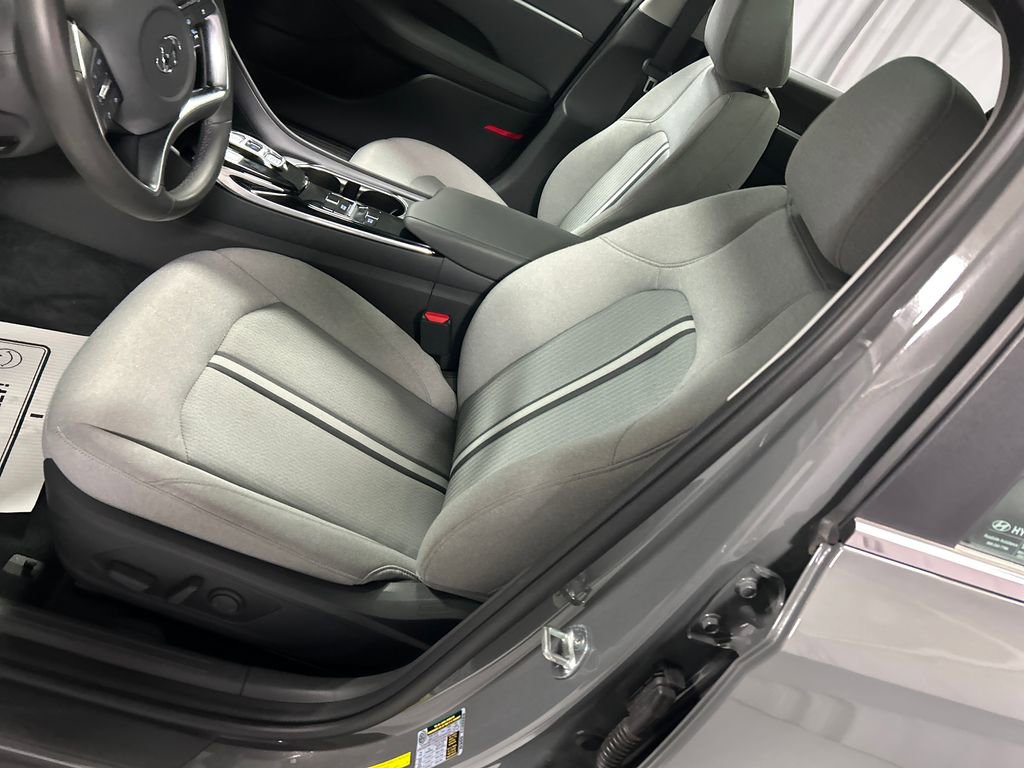 Used 2021 Hyundai Sonata SEL w/ Convenience Package image 10
