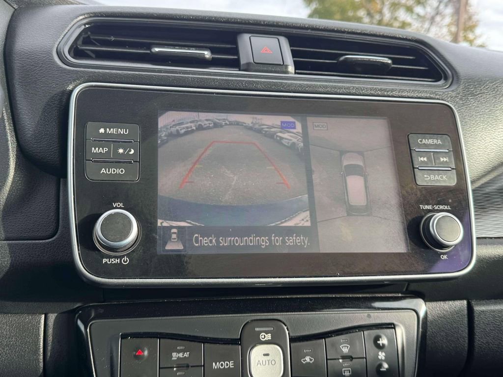 Certified 2025 Nissan Leaf SV Plus image 28