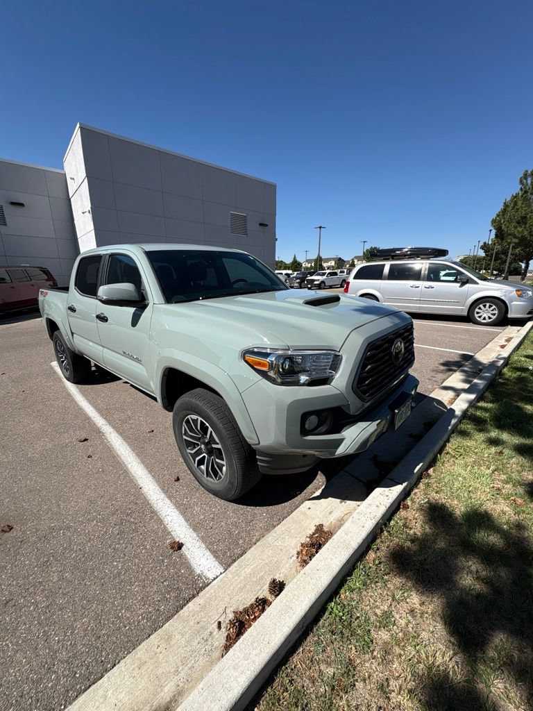 Used 2022 Toyota Tacoma TRD Sport w/ Advanced Technology Package AWD/4WD image 3