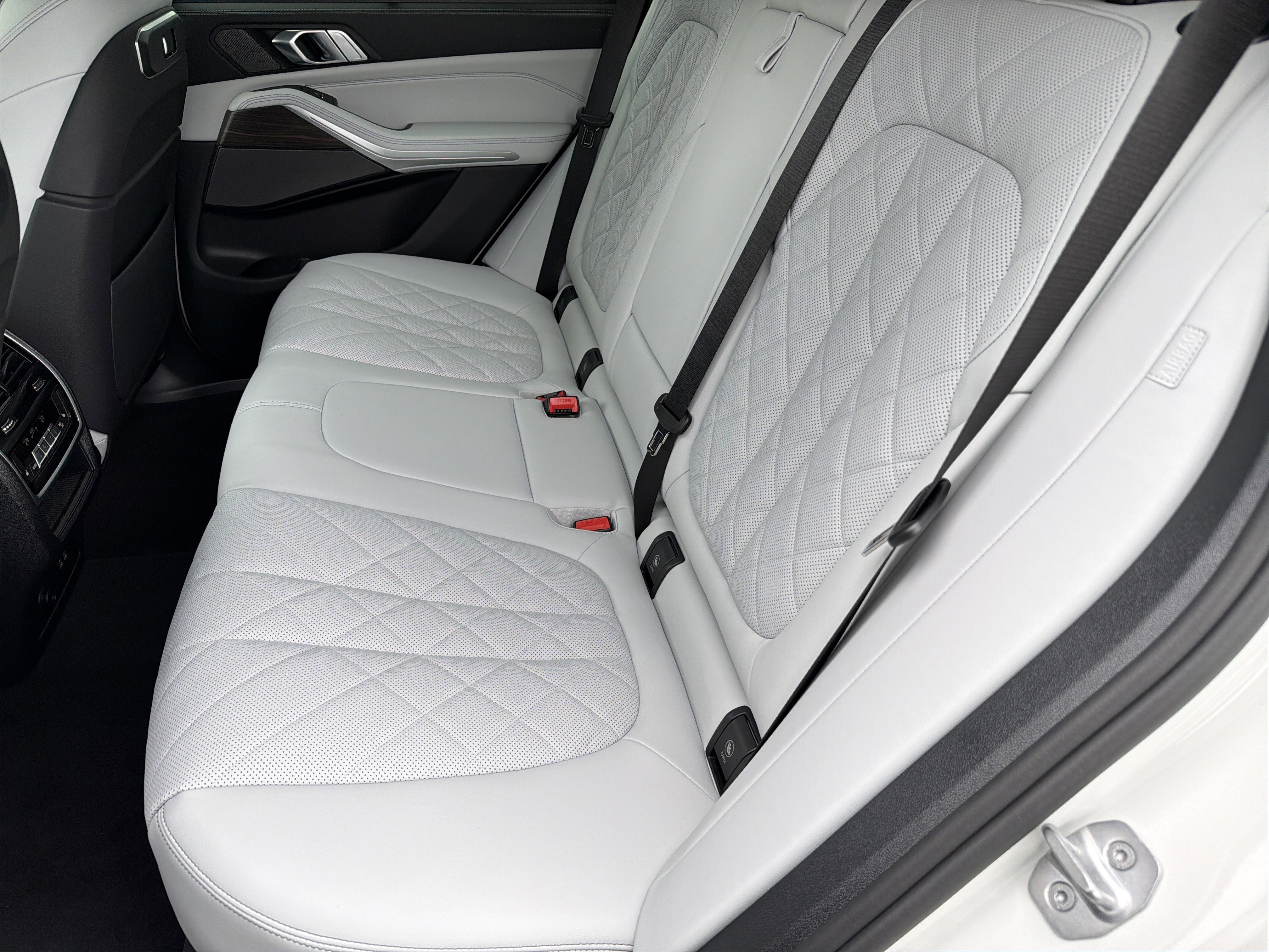 New 2026 BMW X5 sDrive40i RWD image 19