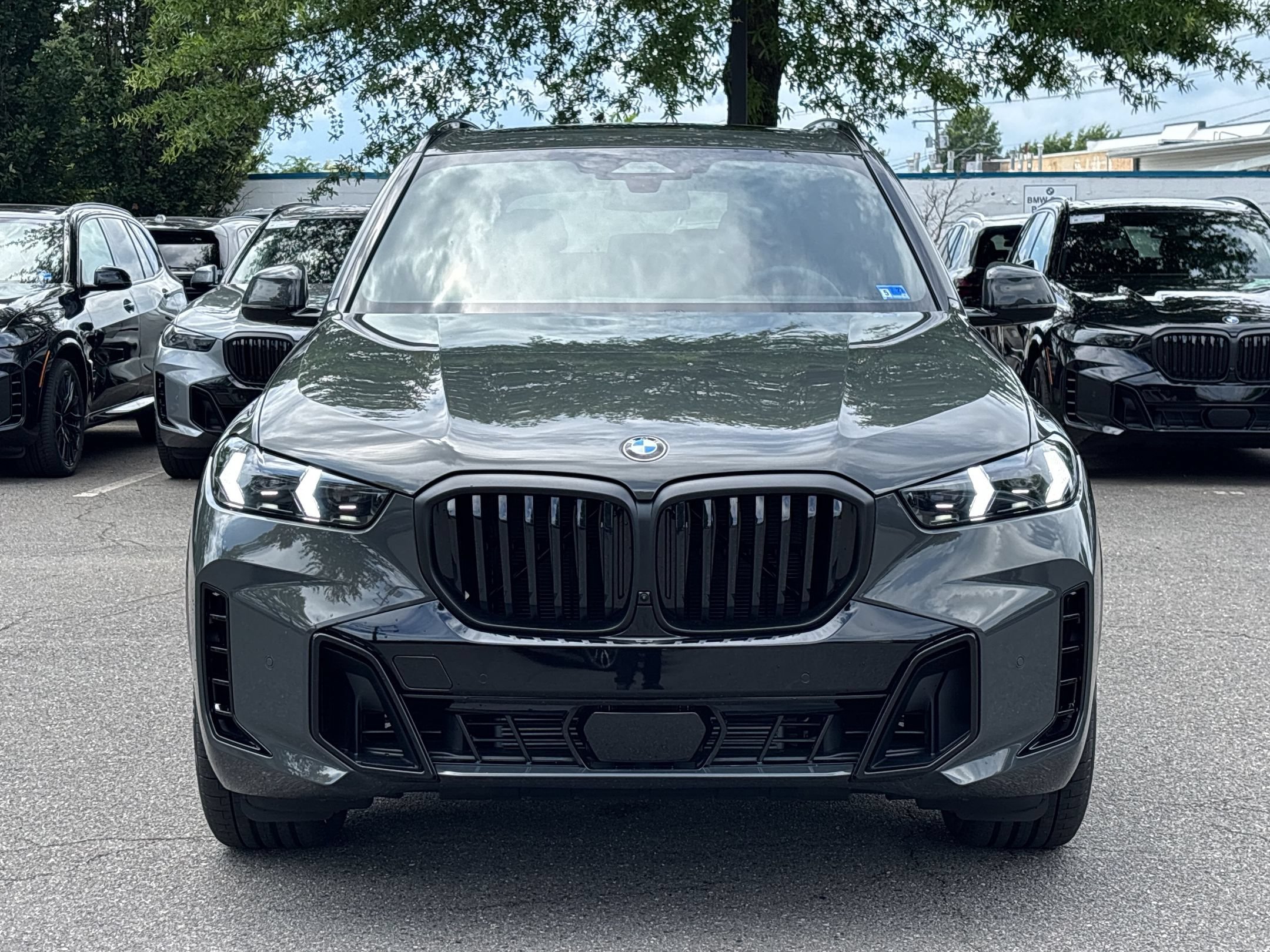 New 2026 BMW X5 xDrive40i w/ M Sport Package AWD/4WD image 5