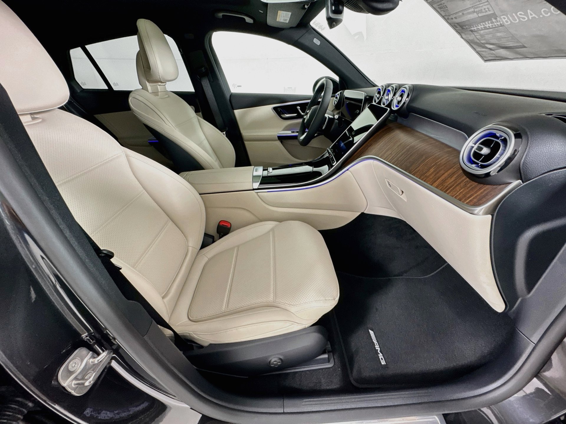 New 2027 Mercedes-Benz GLC 300 4MATIC image 30