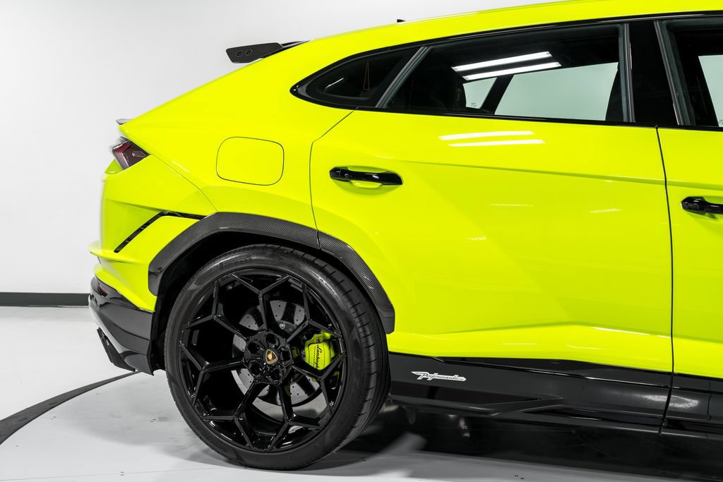 Used 2024 Lamborghini Urus Performante AWD/4WD image 56