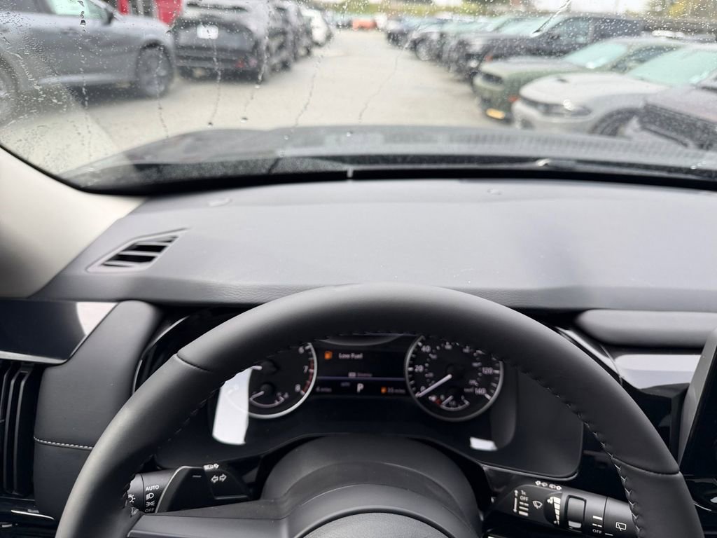 New 2025 Nissan Pathfinder SV image 25