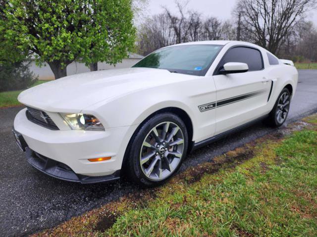 Used 2011 Ford Mustang GT Premium w/ Electronics Pkg image 2