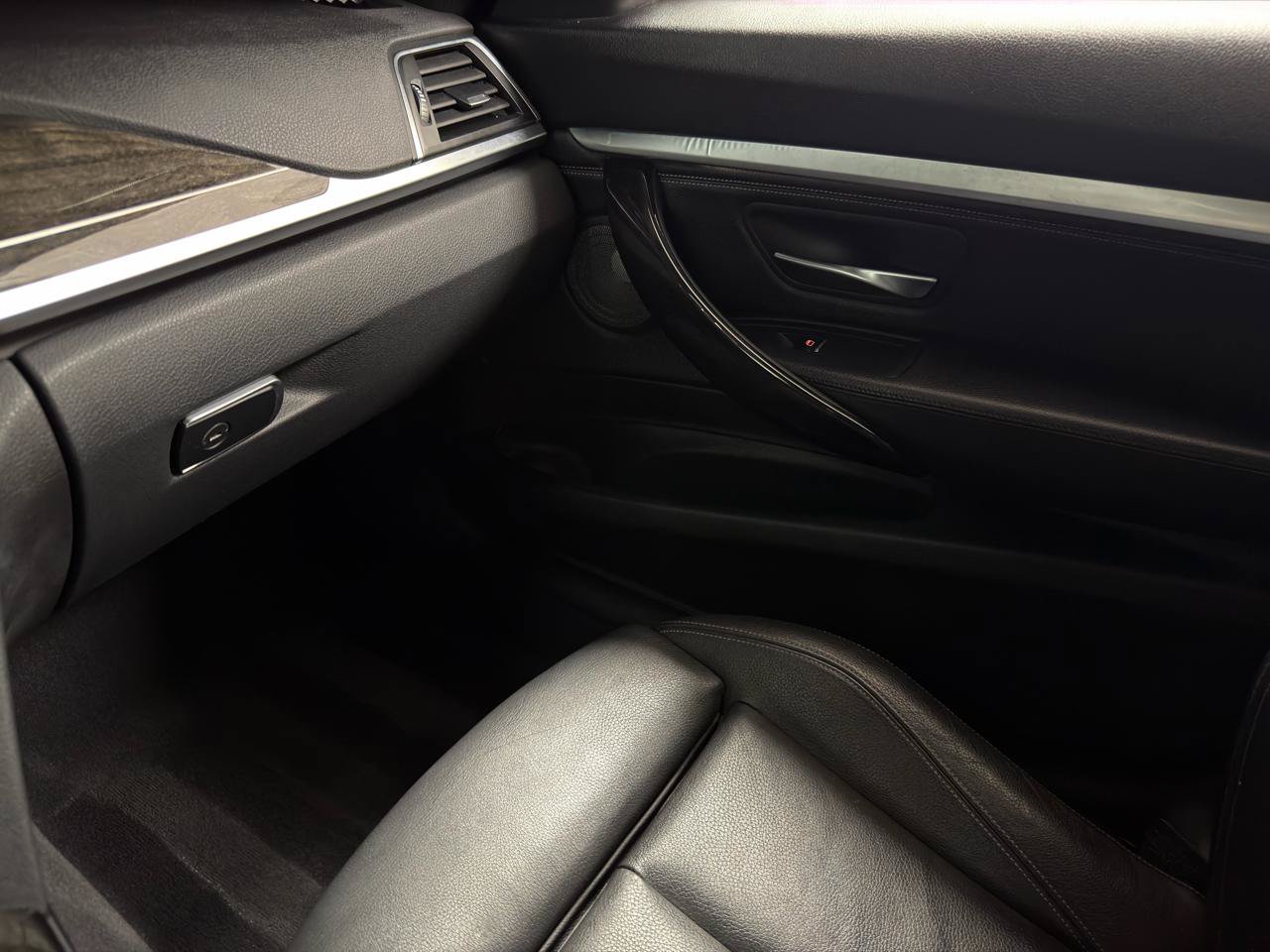 Used 2018 BMW 340i Gran Turismo xDrive AWD/4WD image 25