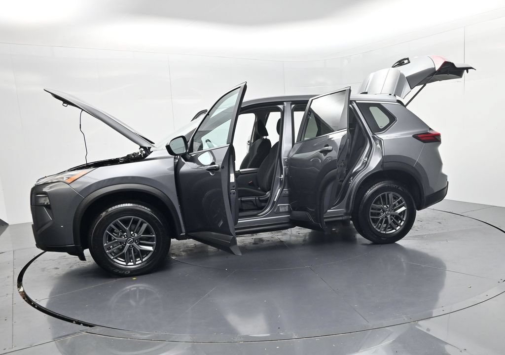 Used 2024 Nissan Rogue S FWD image 64
