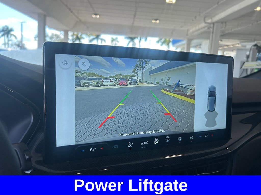 Used 2025 Ford Escape ST-Line w/ Equipment Group 301A image 13