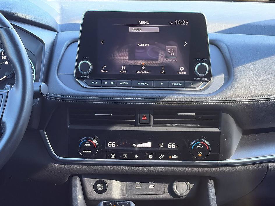 Certified 2025 Nissan Rogue SV AWD/4WD image 32